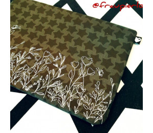 Stickdatei ITH - Blumenwiese Doodle MugRugs Platzsets bis 20x28